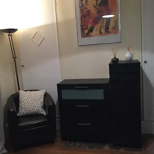 Apartment Dans Le Marais, Paris